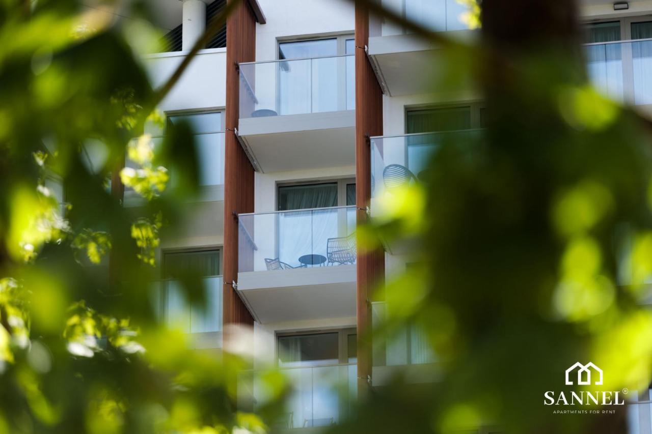 Apartament Prestige Z Dostepem Do Basenow,Strefy Saun,Jacuzzi - Pinea Apartments Pobierowo-Sannel Apartments For Rent Экстерьер фото