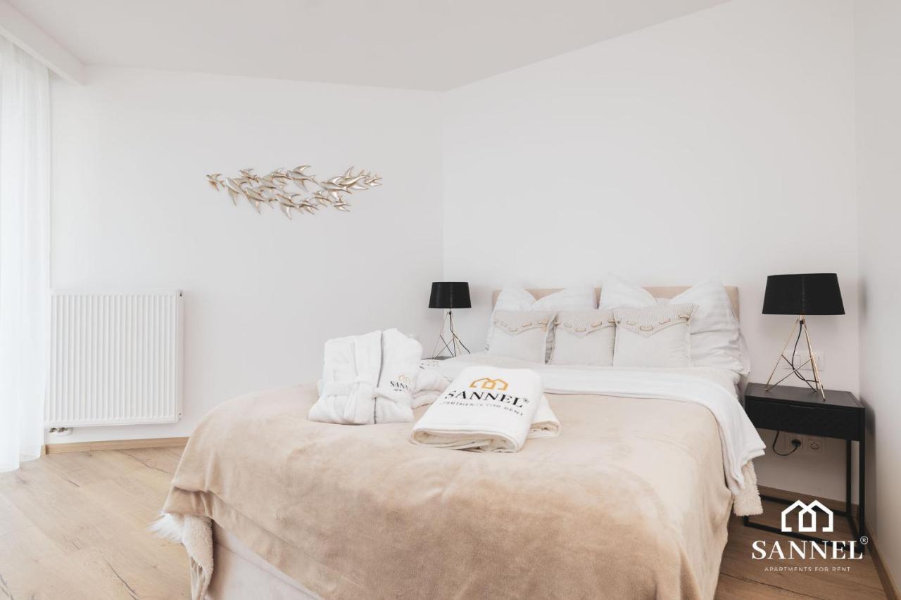 Apartament Prestige Z Dostepem Do Basenow,Strefy Saun,Jacuzzi - Pinea Apartments Pobierowo-Sannel Apartments For Rent Экстерьер фото